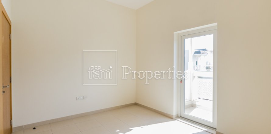 Kaupunkipientalo Al Furjan, Dubai, Arabiemiraatit 3 makuuhuonetta, 224 m2 № 719849
