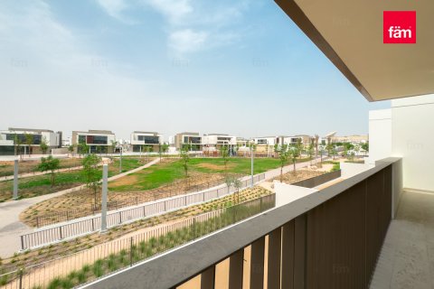 Villa in Al Furjan, Dubai, UAE 5 bedrooms, 570 sq.m. № 633775 - photo 12