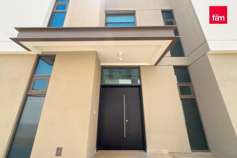 Villa in Al Furjan, Dubai, UAE 5 bedrooms, 570 sq.m. № 633775 - photo 4