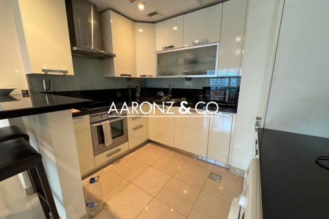 Appartement à louer à Jumeirah Lake Towers, Dubai, EAU 2 chambres, 93 m2 № 670557 - photo 11