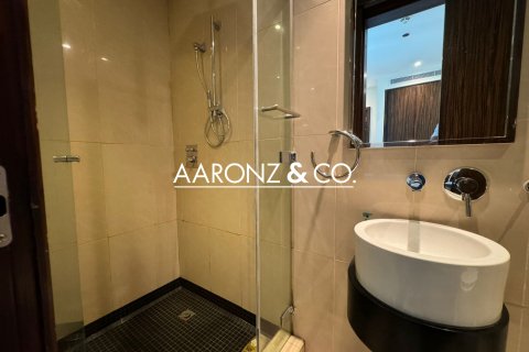 Appartement à louer à Jumeirah Lake Towers, Dubai, EAU 2 chambres, 93 m2 № 670557 - photo 14