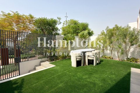 Townhouse de închiriat în Arabian Ranches 3, Dubai, EAU 3 dormitoare, 194.12917977 mp.  №754649 - poză 12