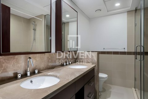 Appartement te koop in Downtown Dubai (Downtown Burj Dubai), Dubai, VAE 2 slaapkamers, 109 vr.m., nr 653454 - foto 13