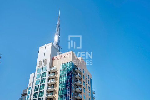 Appartement te koop in Downtown Dubai (Downtown Burj Dubai), Dubai, VAE 2 slaapkamers, 109 vr.m., nr 653454 - foto 21