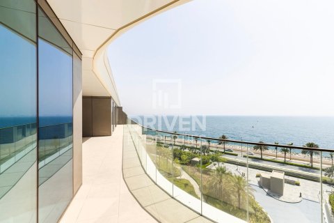 Lägenhet till försäljning i Palm Jumeirah, Dubai, UAE 5 sovrum, 679 kvm Nr. 653317 - fotografi 1