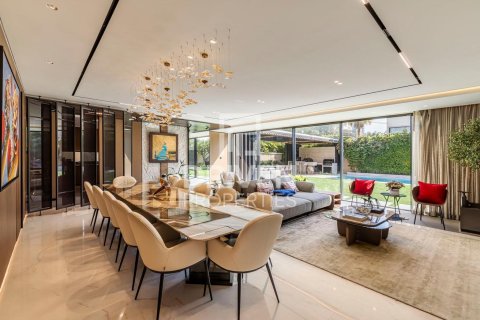 Villa til salgs i Al Barsha, Dubai, Emiratene 4 soverom, 452 kvm Nr. 683169 - Foto 2