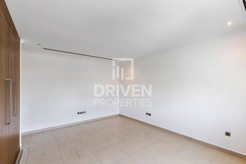 Vila u Jumeirah Park, Dubai, UAE 4 spavaćih soba, 471 m2 Br. 683168 - fotografija 15