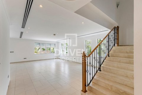 Vila u Jumeirah Park, Dubai, UAE 4 spavaćih soba, 471 m2 Br. 683168 - fotografija 7