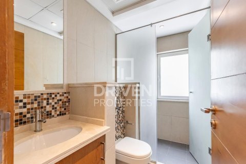 Vila u Jumeirah Park, Dubai, UAE 4 spavaćih soba, 471 m2 Br. 683168 - fotografija 22