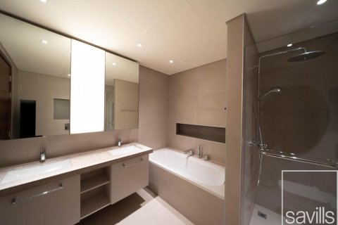 Apartamento en alquiler en Downtown Dubai (Downtown Burj Dubai), Dubai, EAU 2 dormitorios, 146.42 m2 № 758724 - foto 16