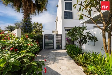 Townhouse de închiriat în Dubai, EAU 3 dormitoare, 333.1 mp.  №695114 - poză 11