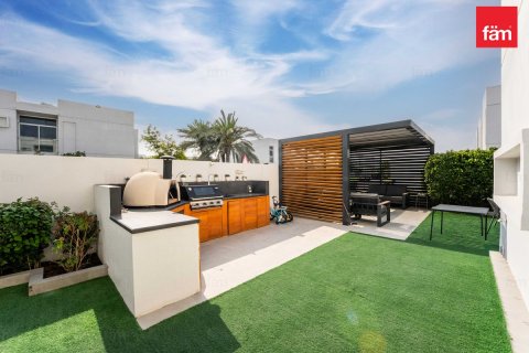 Townhouse de închiriat în Dubai, EAU 3 dormitoare, 333.1 mp.  №695114 - poză 14