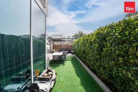 Townhouse de închiriat în Dubai, EAU 3 dormitoare, 333.1 mp.  №695114 - poză 15