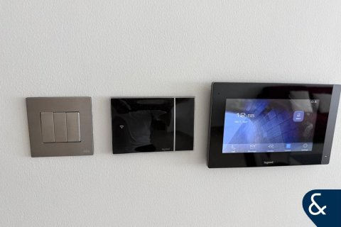 Huoneisto Jumeirah Lake Towers, Dubai, Arabiemiraatit 1 makuuhuone, 80 m2 № 698257 - kuva 11