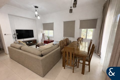 Villa à louer à Dubai Land, Dubai, EAU 3 chambres, 275 m2 № 698253 - photo 6