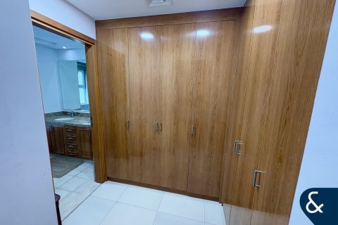 Villa à louer à Dubai Land, Dubai, EAU 3 chambres, 275 m2 № 698253 - photo 9