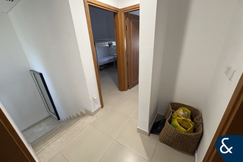 Villa à louer à Dubai Land, Dubai, EAU 3 chambres, 275 m2 № 698253 - photo 16