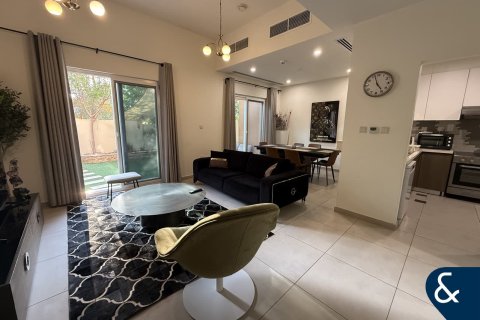 Villa in Dubai Land, Dubai, VAE 3 slaapkamers, 184 vr.m. nr 698256