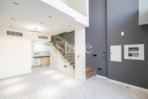 Villa in Rukan, Dubai, UAE 1 bedroom, 53 sq.m. № 639057 - photo 2