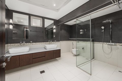 Müüa villa asukohaga Jumeirah Golf Estates, Dubai, AÜE: 5 magamistoaga, 749.27 m² Nr 764194 - pilt 21