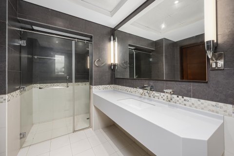 Müüa villa asukohaga Jumeirah Golf Estates, Dubai, AÜE: 5 magamistoaga, 749.27 m² Nr 764194 - pilt 27