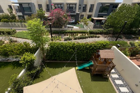 Rijtjeshuis te koop in Dubai Hills Estate, Dubai, VAE 3 slaapkamers, 209.12 vr.m., nr 764192 - foto 10