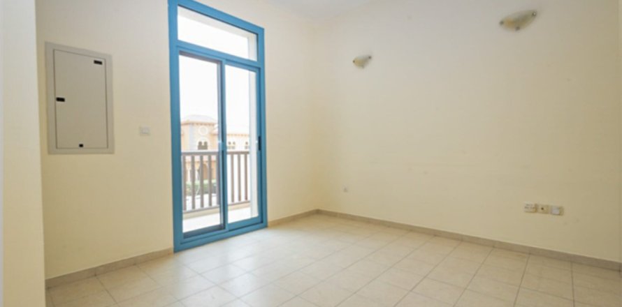 Villa itt: Falcon City of Wonders, Dubai, EAE, 2 hálószoba, 270 m², azonosító: 677360