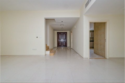 Villa itt: Falcon City of Wonders, Dubai, EAE, 2 hálószoba, 270 m², azonosító: 677360 - fénykép 5