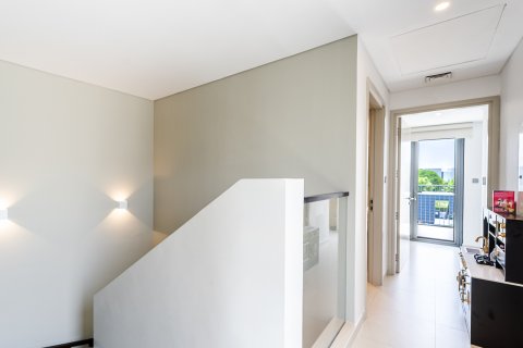 Maison de ville à vendre à  Dubai, EAU 4 chambres, 226 m2 № 734254 - photo 12
