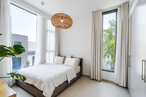 Maison de ville à vendre à  Dubai, EAU 4 chambres, 226 m2 № 734254 - photo 5