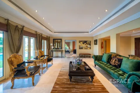 Vila u Meadows, Dubai, UAE 6 spavaćih soba, 596 m2 Br. 737861 - fotografija 9