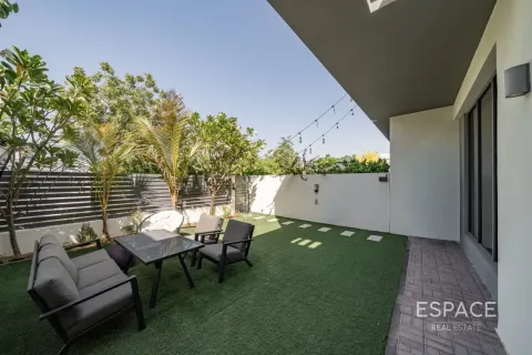 Vila u Dubai Hills Estate, UAE 3 spavaćih soba, 211 m2 Br. 737867 - fotografija 19