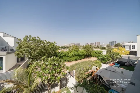 Vila u Dubai Hills Estate, UAE 3 spavaćih soba, 211 m2 Br. 737867 - fotografija 17