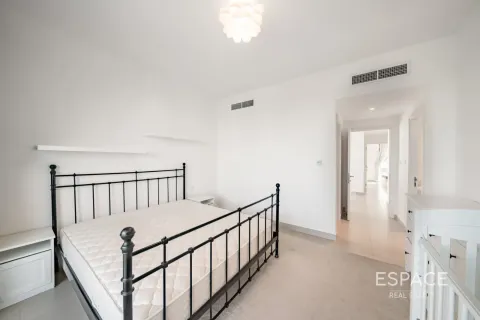 Vila u Dubai Hills Estate, UAE 3 spavaćih soba, 211 m2 Br. 737867 - fotografija 15