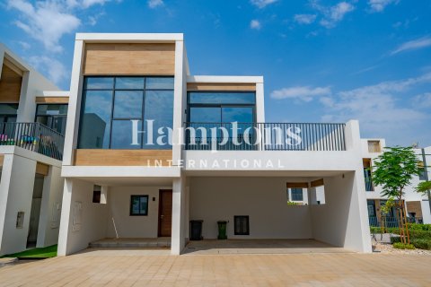 Városi lakóépület itt: Arabian Ranches 3, Dubai, EAE, 4 hálószoba, 185.24858200 m², azonosító: 650954 - fénykép 1