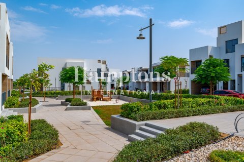 Városi lakóépület itt: Arabian Ranches 3, Dubai, EAE, 4 hálószoba, 185.24858200 m², azonosító: 650954 - fénykép 5