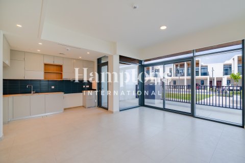 Városi lakóépület itt: Arabian Ranches 3, Dubai, EAE, 4 hálószoba, 185.24858200 m², azonosító: 650954 - fénykép 6