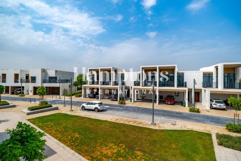 Városi lakóépület itt: Arabian Ranches 3, Dubai, EAE, 4 hálószoba, 185.24858200 m², azonosító: 650954 - fénykép 18