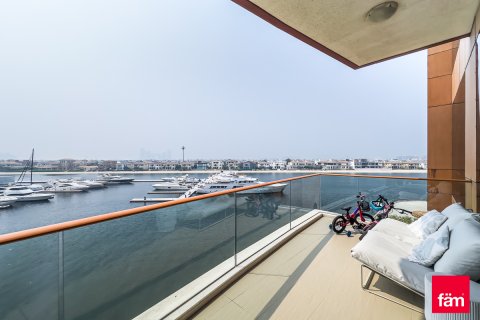 Apartamento en Palm Jumeirah, Dubai, EAU 2 dormitorios, 155.8 m² № 699991