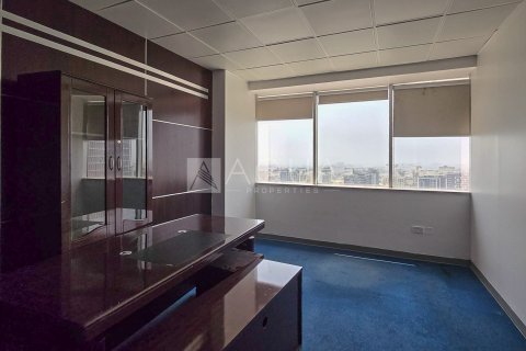 Kancelária v Sheikh Zayed Road, Dubai, SAE 179.6 m2 č. 651998 - Fotografia 6