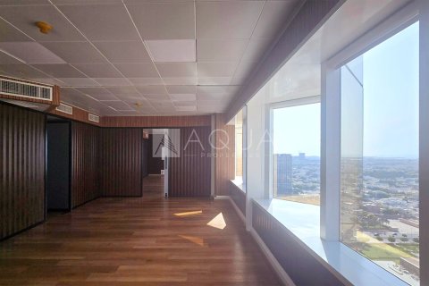 Üürile anda kontor asukohaga Sheikh Zayed Road, Dubai, AÜE: 186.1 m² Nr 651997 - pilt 1