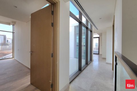 Vilë në Al Furjan, Dubai, Emiratet e Bashkuara Arabe 4 dhoma gjumi, 371.6 m2. № 630234 - Foto 20