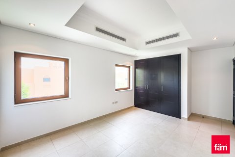 Huvila Al Furjan, Dubai, Arabiemiraatit 3 makuuhuonetta, 600 m2 № 630233 - kuva 17