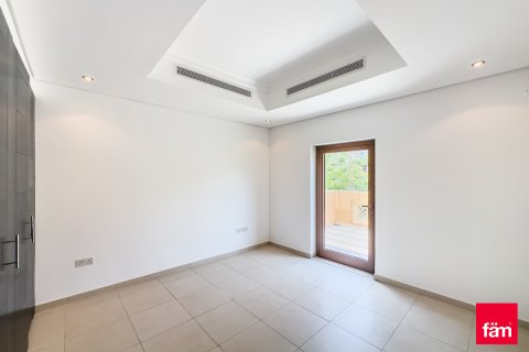 Huvila Al Furjan, Dubai, Arabiemiraatit 3 makuuhuonetta, 600 m2 № 630233 - kuva 20
