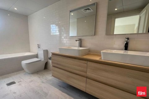 Вилла Дубай, БАӘ-да 3 жатын бөлмелер, 488.2 м² № 634738 - фото 16