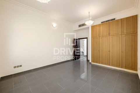Villa til leie i Jumeirah, Dubai, Emiratene 5 soverom, 595 kvm Nr. 684272 - Foto 10