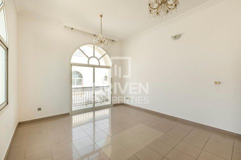 Villa til leie i Jumeirah, Dubai, Emiratene 5 soverom, 595 kvm Nr. 684272 - Foto 19
