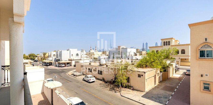 Villa i Jumeirah, Dubai, Emiratene 5 soverom, 595 kvm nr. 684272