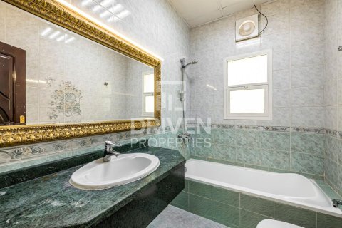 Villa til leie i Jumeirah, Dubai, Emiratene 5 soverom, 595 kvm Nr. 684272 - Foto 28