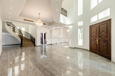 Villa til leie i Jumeirah, Dubai, Emiratene 5 soverom, 595 kvm Nr. 684272 - Foto 5